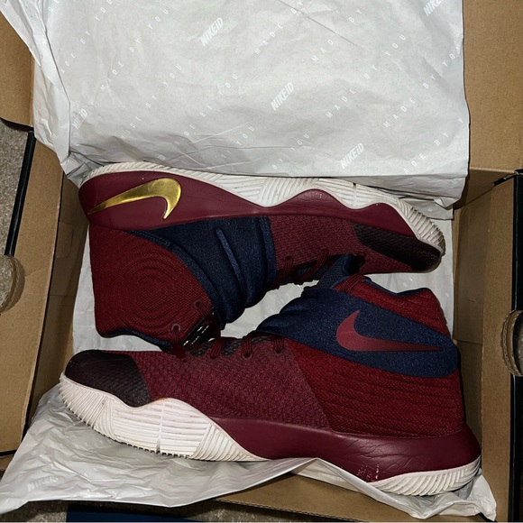 Nike ID Kyrie 2 men size 11.5 basketball shoes - Picture 2 of 5